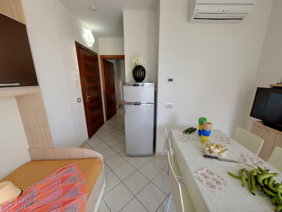 Residence Il Tulipano Риччоне Экстерьер фото